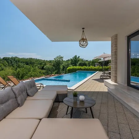 Grande Barbara Vižinada