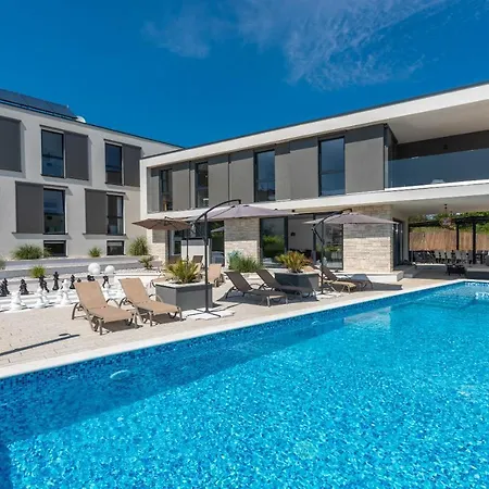 Grande Barbara Villa