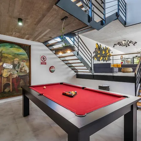 Grande Barbara Villa