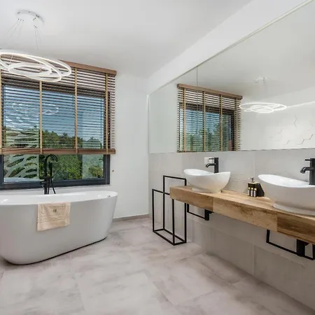 Grande Barbara Vižinada