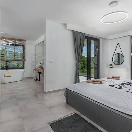 Grande Barbara Villa *