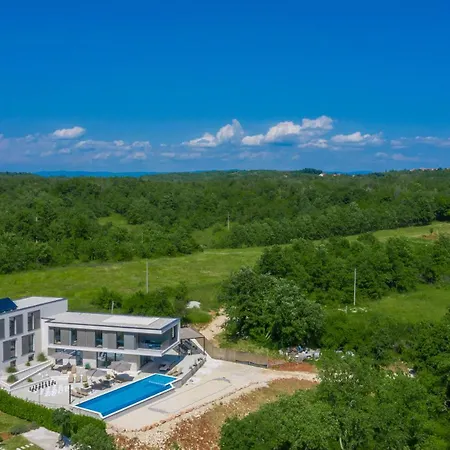 Grande Barbara Villa *