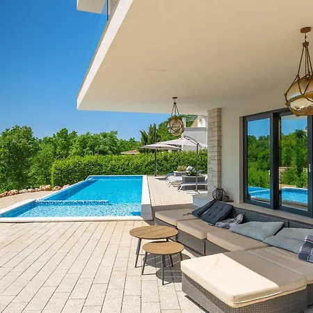 Grande Barbara Villa