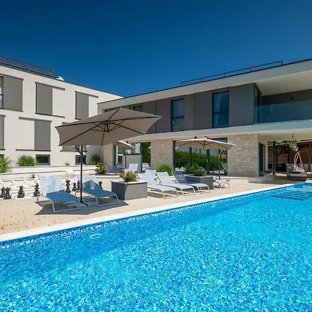 Grande Barbara Villa *