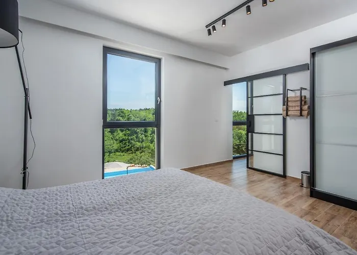 Vila Grande Barbara Vizinada