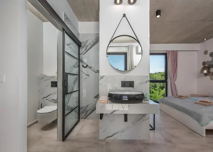 Vila Grande Barbara Vizinada