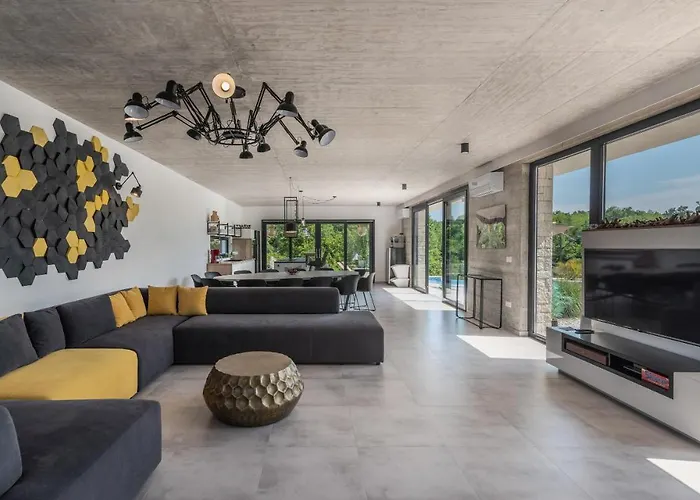 Vila Grande Barbara Vizinada