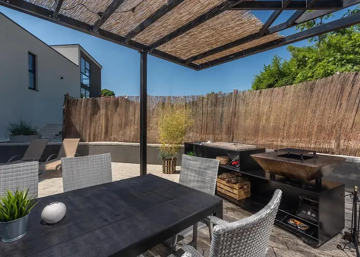 Grande Barbara Vila *