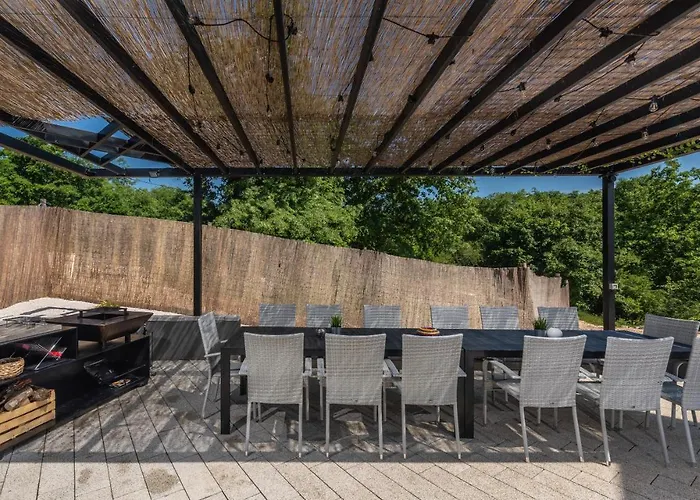 Vila Grande Barbara Vizinada